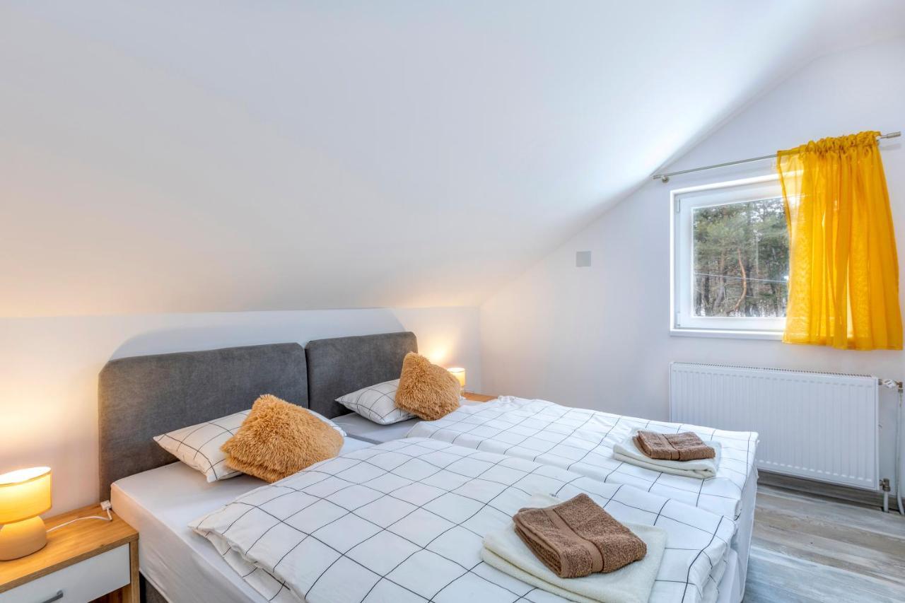 Apartman Vedro Polje Gospić Kültér fotó