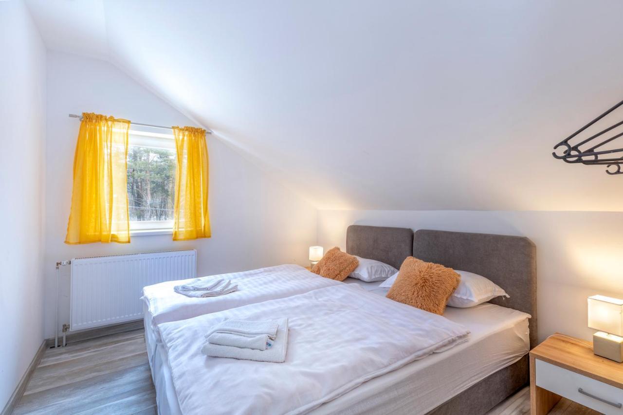Apartman Vedro Polje Gospić Kültér fotó