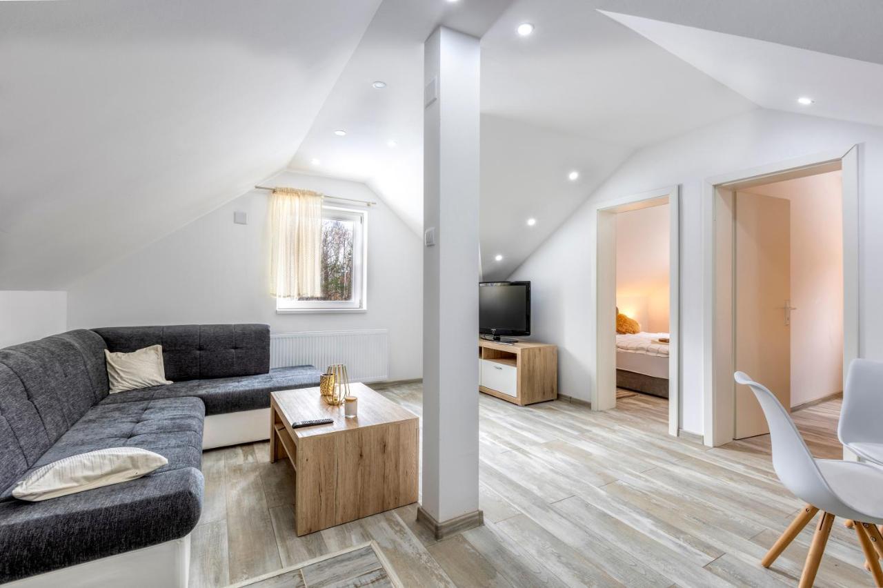 Apartman Vedro Polje Gospić Kültér fotó