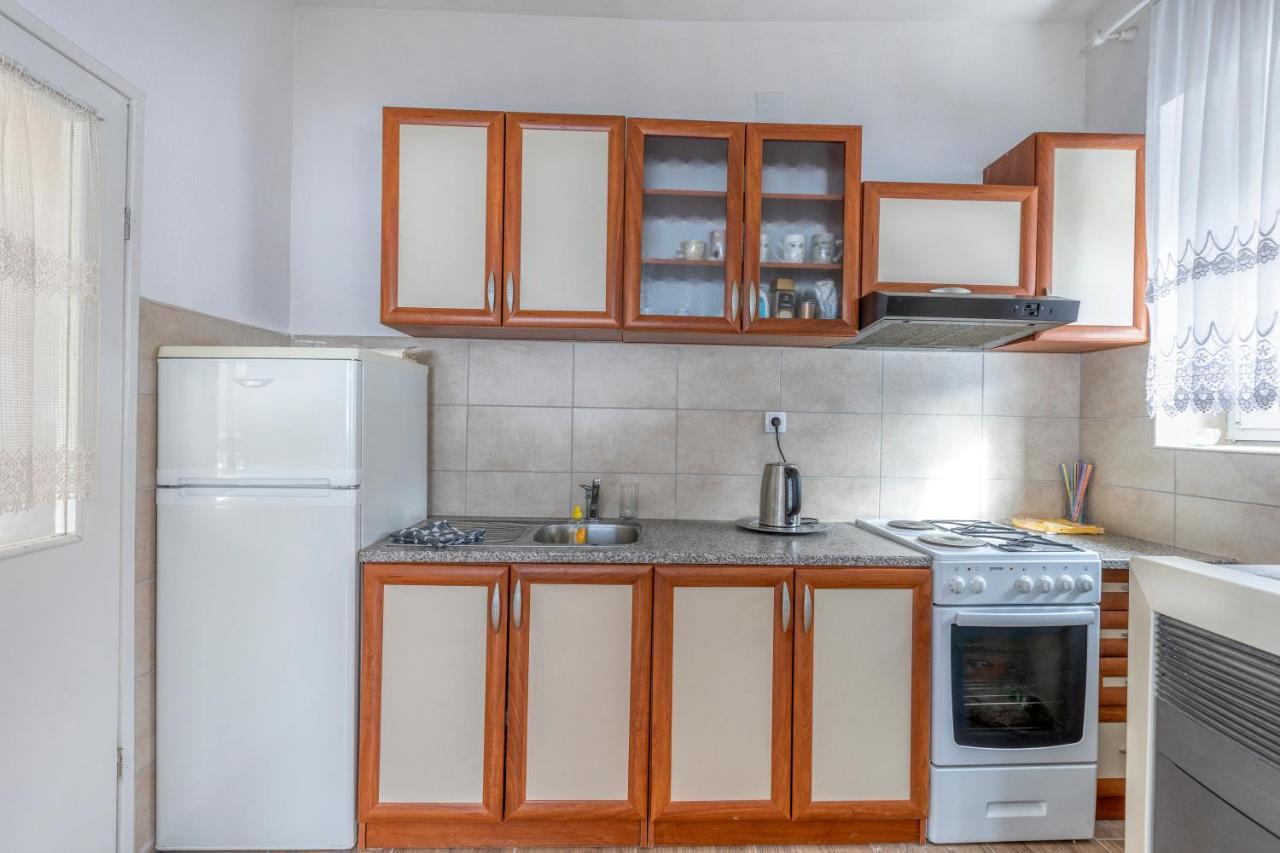 Apartman Vedro Polje Gospić Kültér fotó