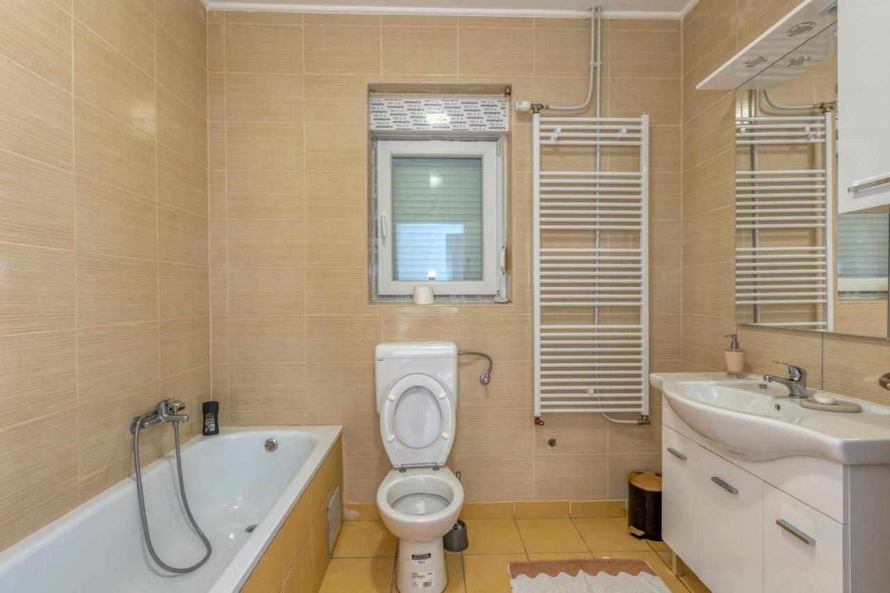 Apartman Vedro Polje Gospić Kültér fotó